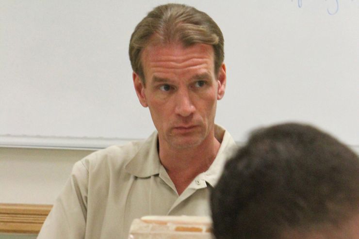 Arthur Longworth leads a basic Spanish class for other inmates in Washington’s Monroe Correctional Complex in 2012.