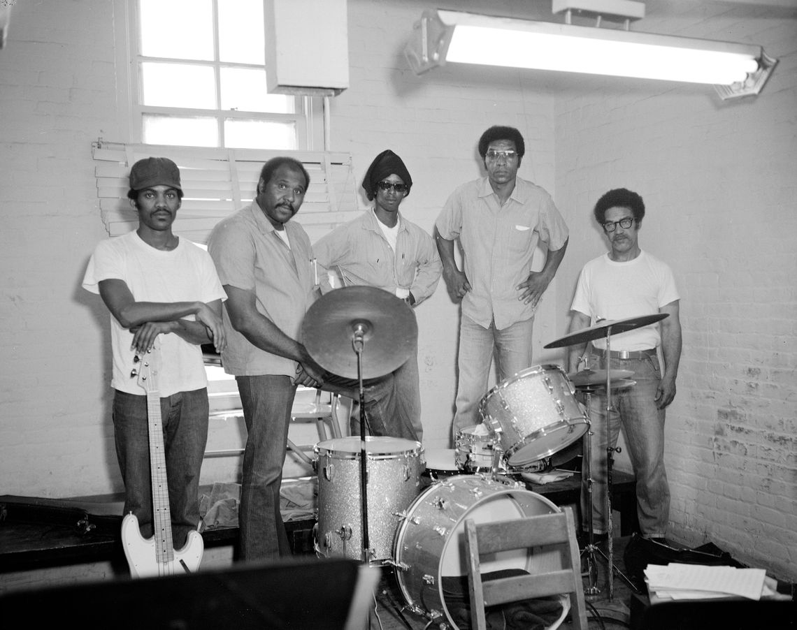 Prison Rock Band, 1975