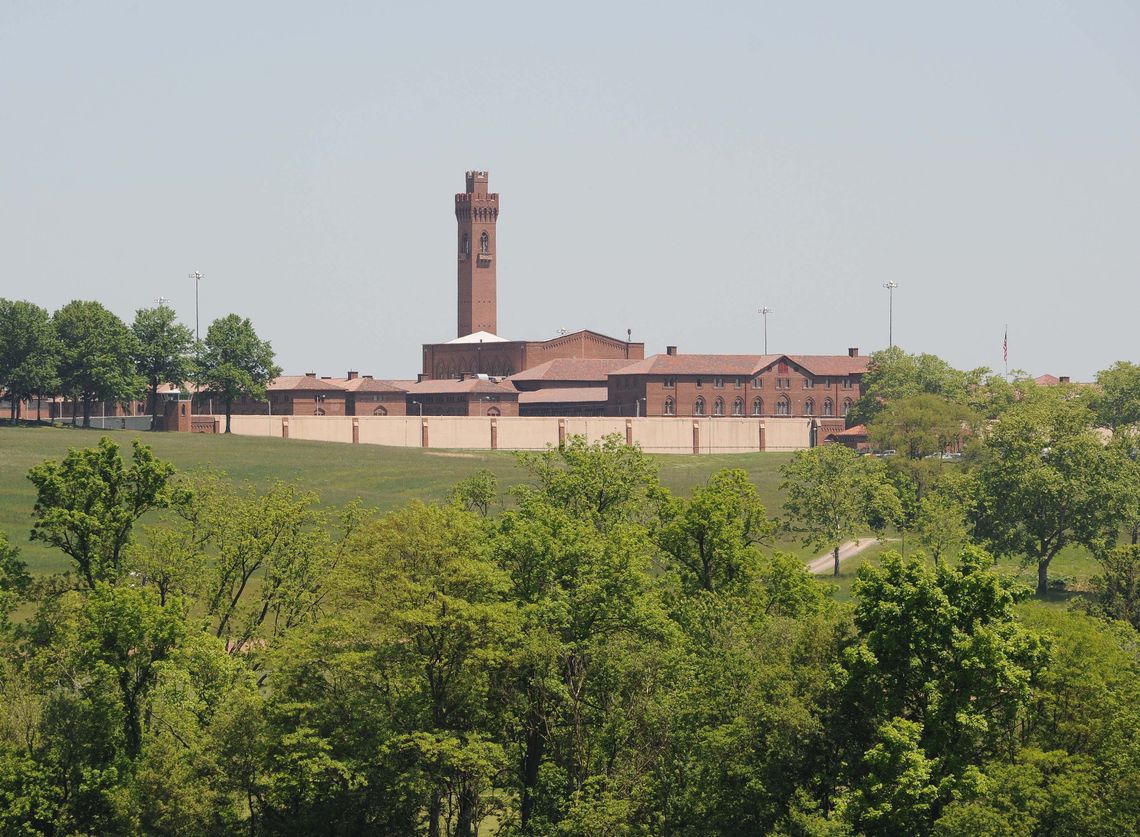 Lewisburg, a federal prison in Pennsylvania. 