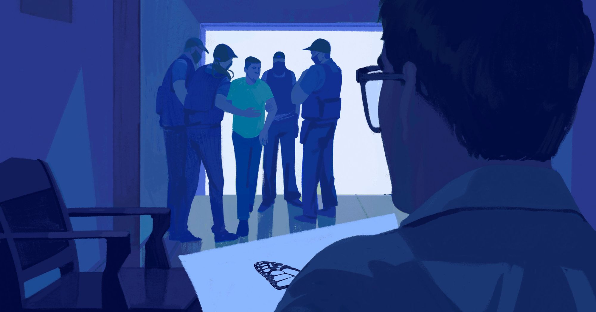 An illustration in blue tones shows a man with glasses watching four masked officers in tactical vests detaining a man in a greenish T-shirt, at the other end of a hallway with an empty chair against the wall. The man in glasses, seen from behind, is holding a piece of paper showing a butterfly wing. 