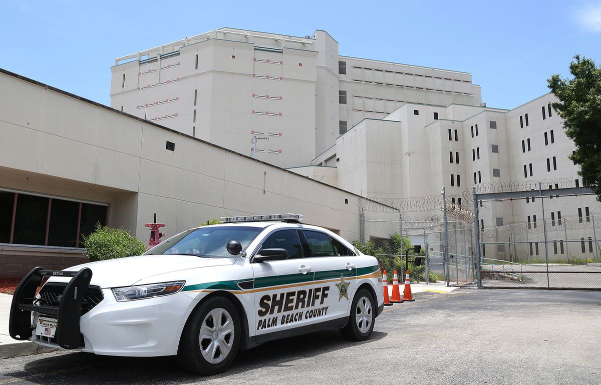 Illustration for Marshall Project investigation into Florida agencies conducting immigration enforcement