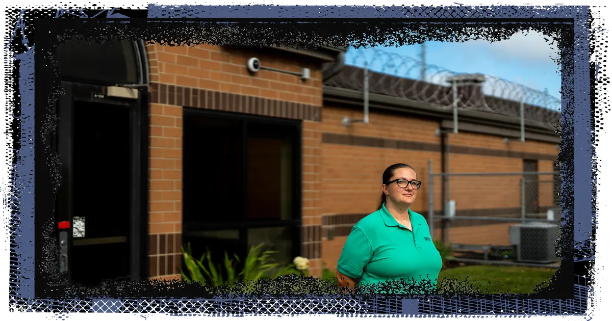 “Fallen Hero: Ex-Guard’s Devastating Descent into Prison Drug Smuggling”