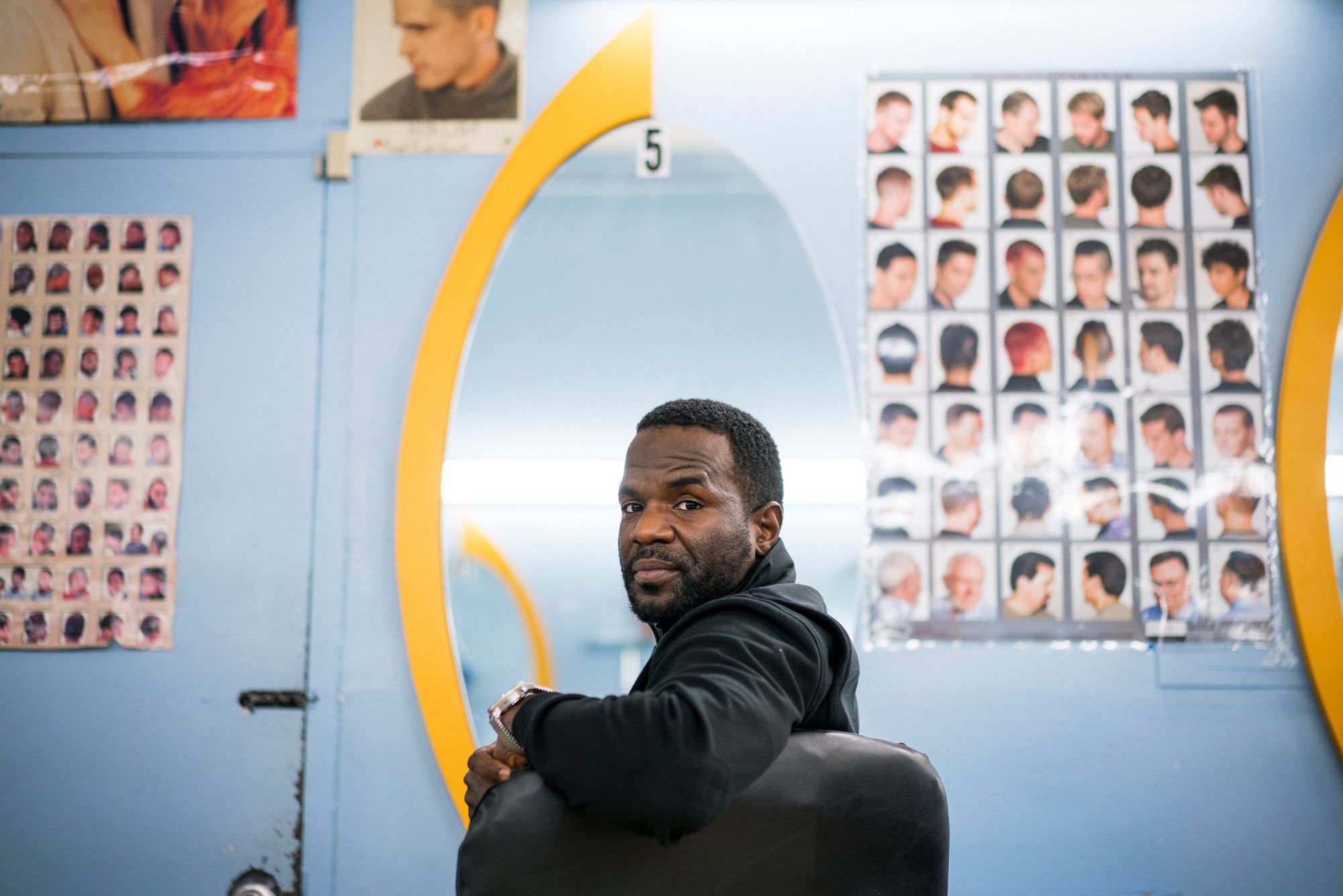 George Williams at the Tribeca Barber School in Lower Manhattan. Thanks to fund-raising by a stranger, he has spent months there learning a trade that once seemed out of reach.