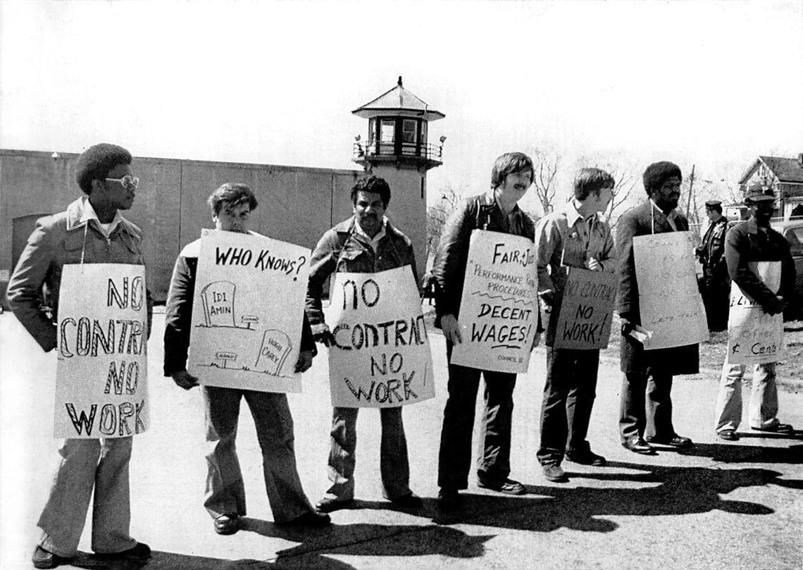 New York State corrections officers picketing outside Sing Sing Correctional Facility in Ossining, N.Y., in April 1979. Though it violated state law, the prison guards' strike that year yielded better pay and bargaining power for their union.