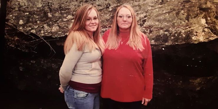 Melissa Ann Horn, right, died of COVID-19 while incarcerated in Virginia. She is pictured here with her daughter, Brittany Brown. 
